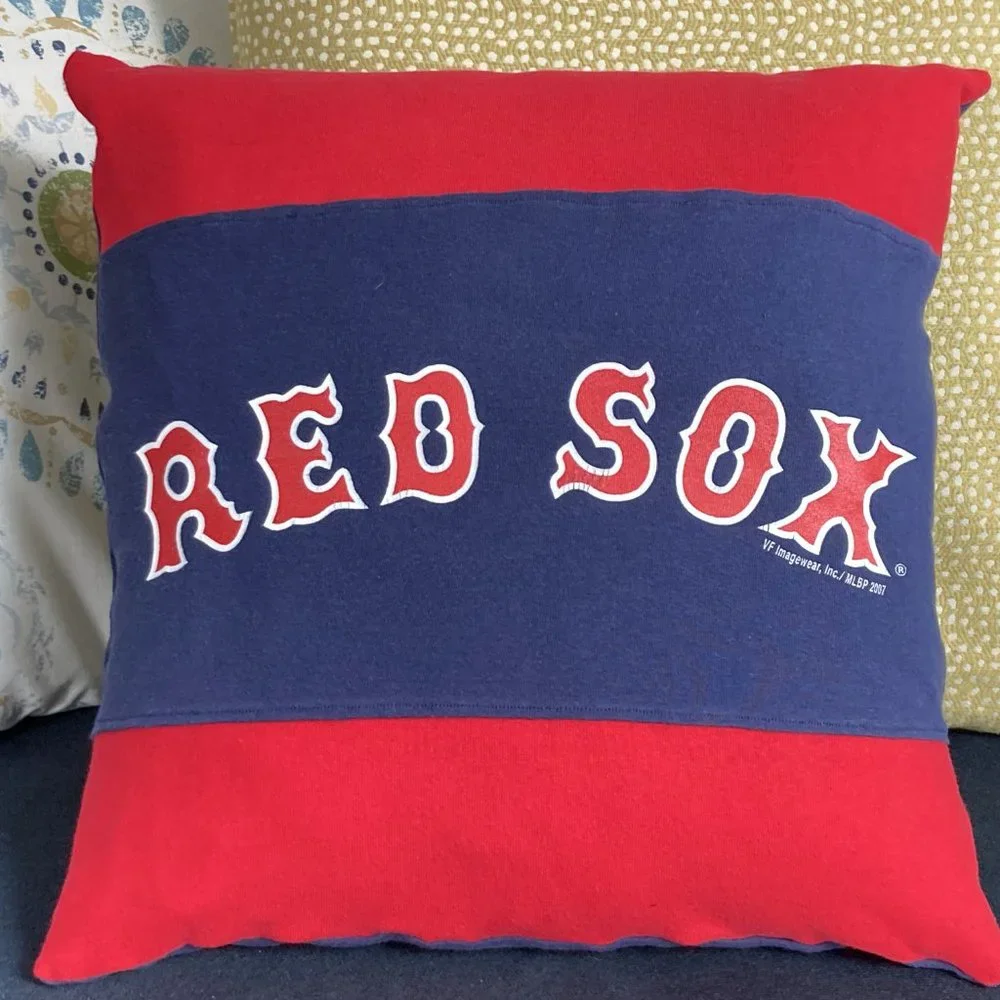 Boston Red Sox MLB baseball Handmade retro t-shirt 16x16 decorative pillow cover